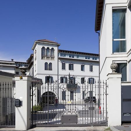 Casa Folli Leilighet Milano Eksteriør bilde